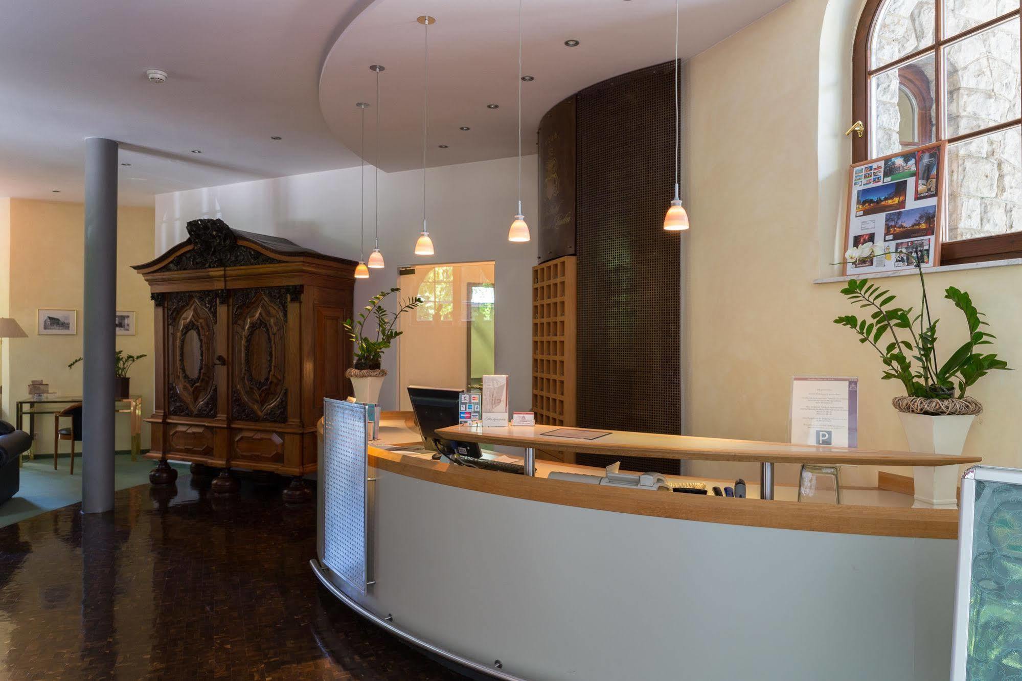 Parkhotel Unter Den Linden Halberstadt Bagian luar foto